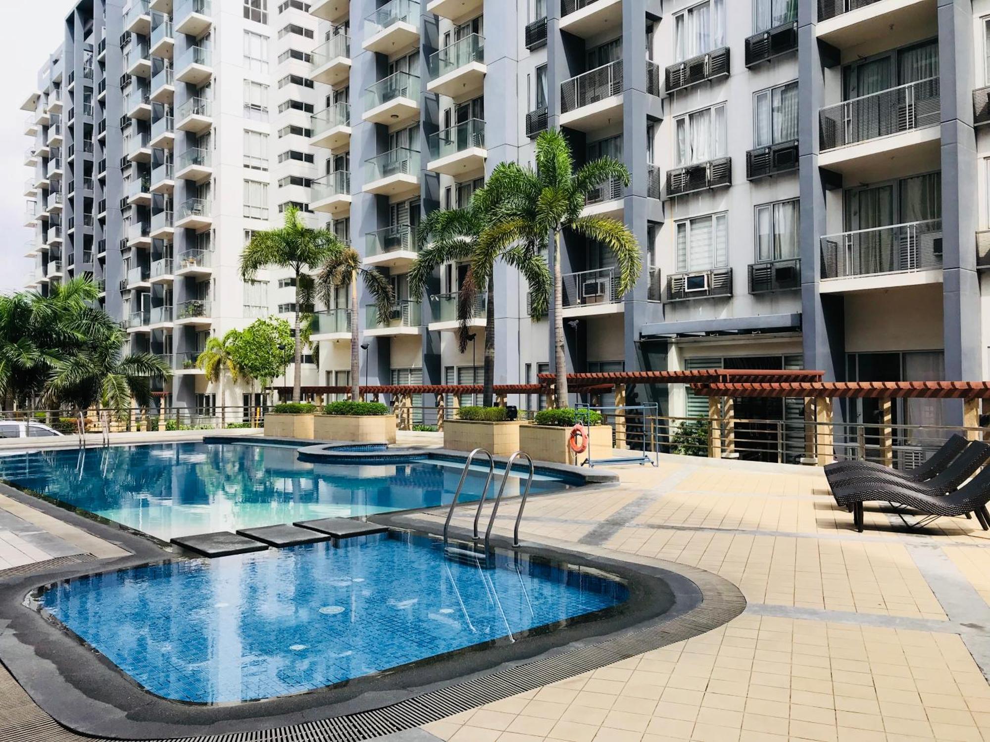 Condo 1 Palm Tree Across Naia T3 ปาไซ ภายนอก รูปภาพ
