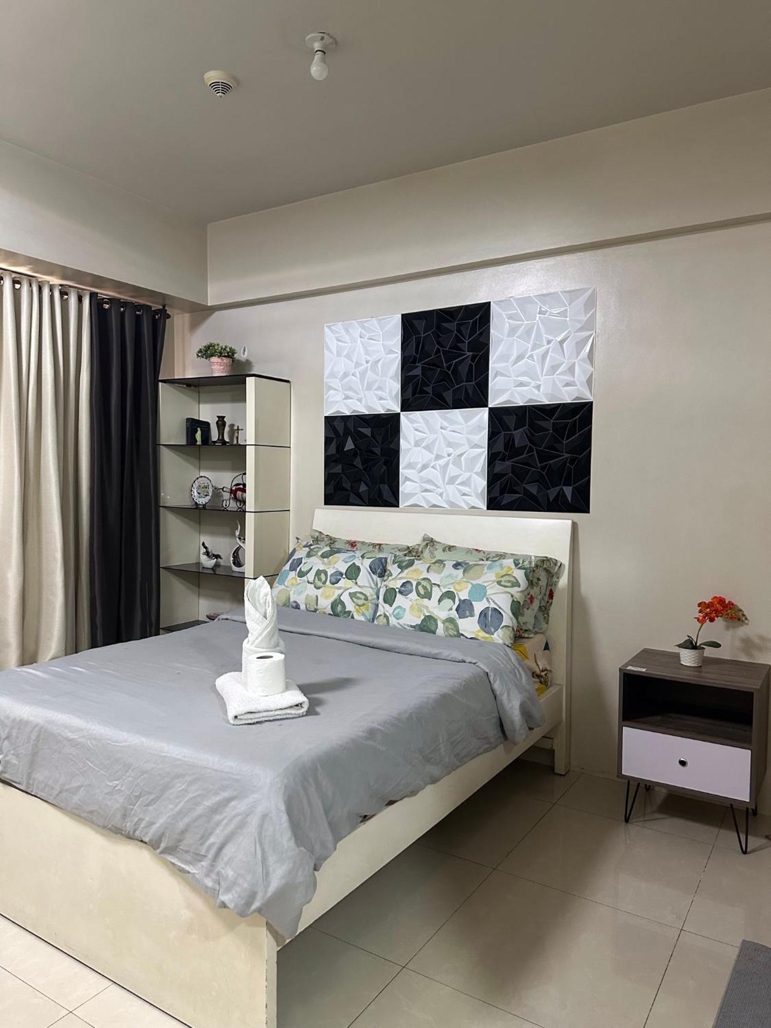 Condo 1 Palm Tree Across Naia T3 ปาไซ ภายนอก รูปภาพ