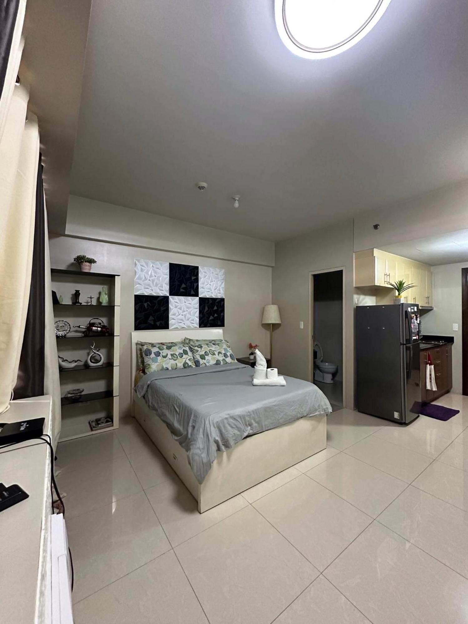 Condo 1 Palm Tree Across Naia T3 ปาไซ ภายนอก รูปภาพ